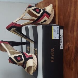 L.A.M.B. 9.5 Gwen Stefani Vail Birdcage Open Toe Platform Heels